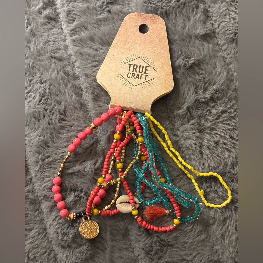 True craft beaded bracelet set